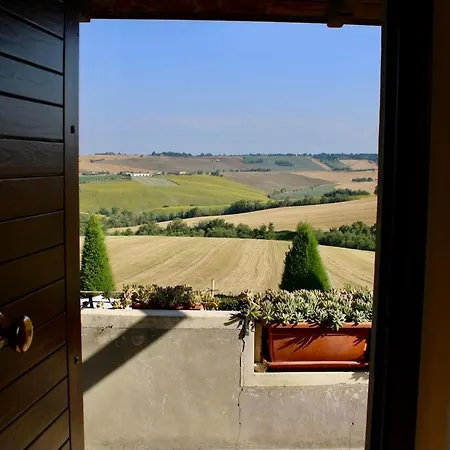Apartament Casale Nonno Dario, Balcone Delle Marche Cingoli *